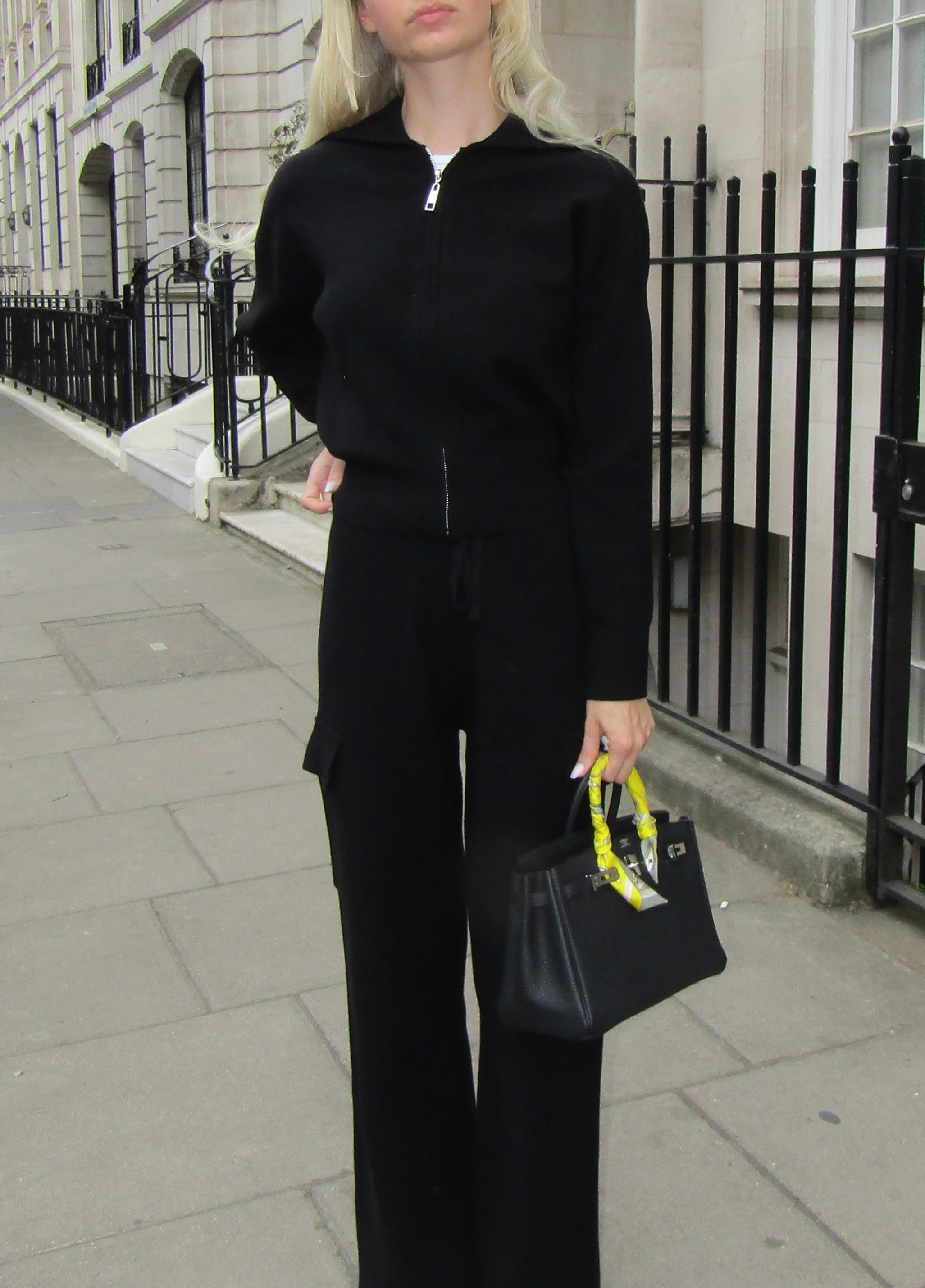 The Essential Set – Black